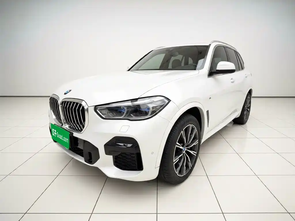 BMW X5 2022 — фото 1