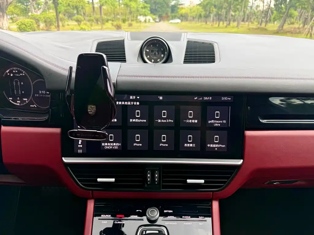 Porsche Cayenne 2019 — фото 10
