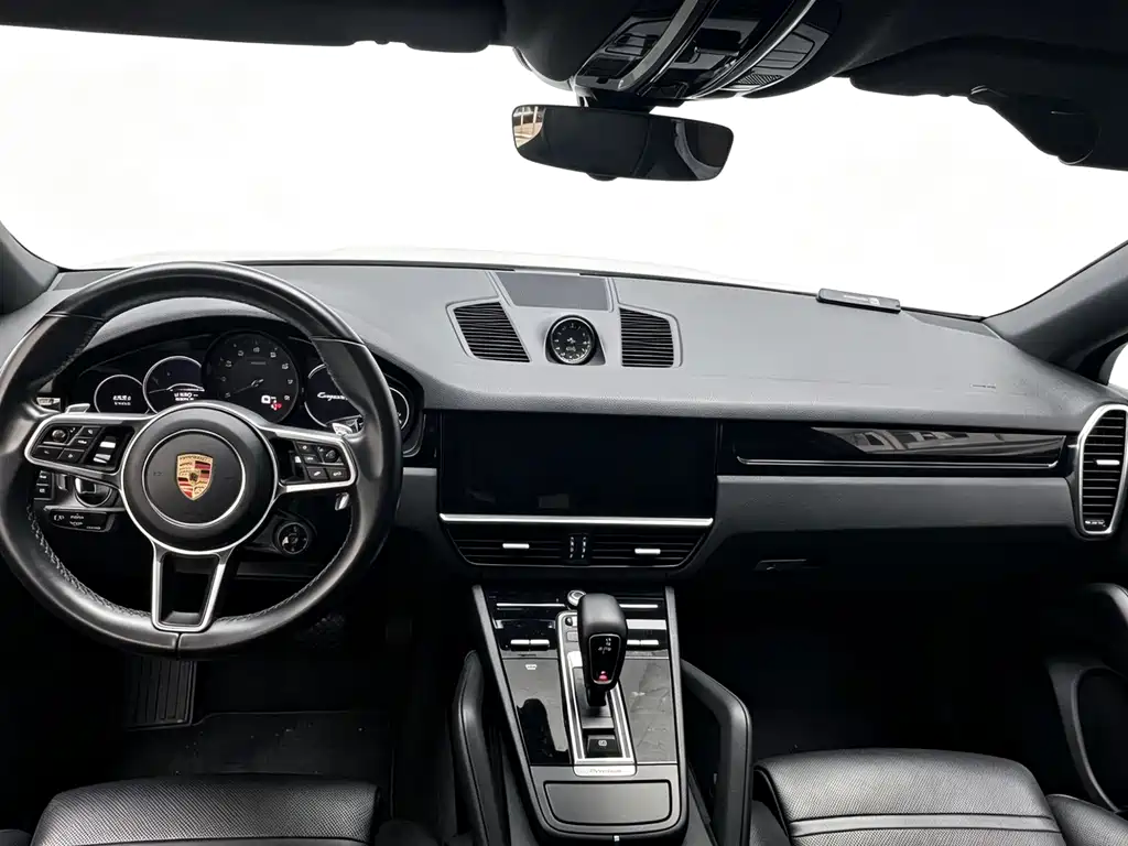 Porsche Cayenne 2019 — фото 5