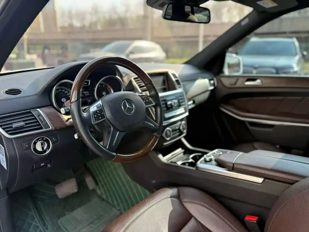 Mercedes-Benz GL-Class 2014 — фото 4