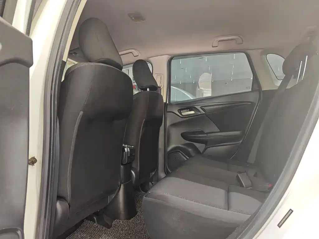 Honda Fit 2016 — фото 22