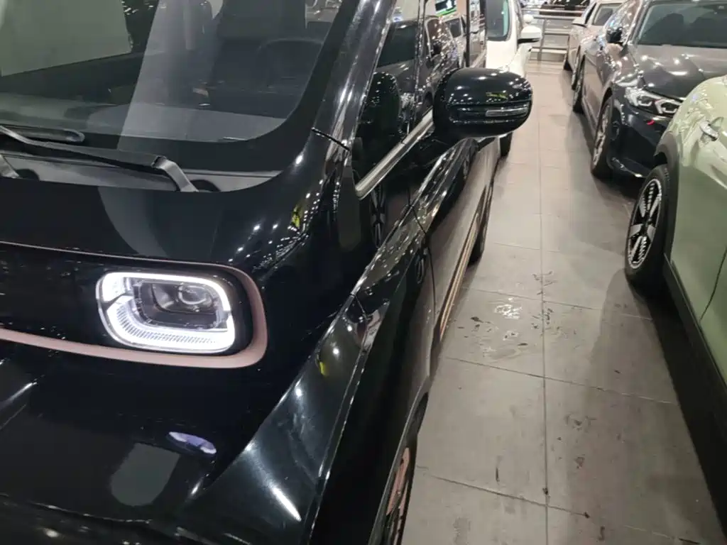 Baojun Kiwi EV 2022 — фото 24