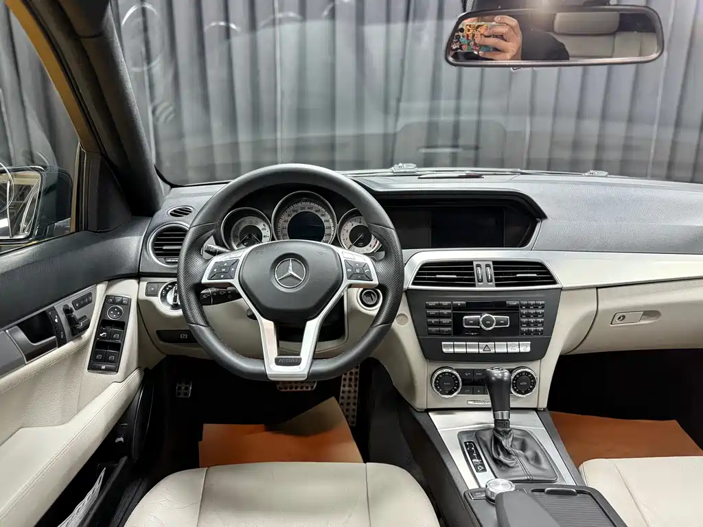 Mercedes-Benz C-Class 2012 — фото 17