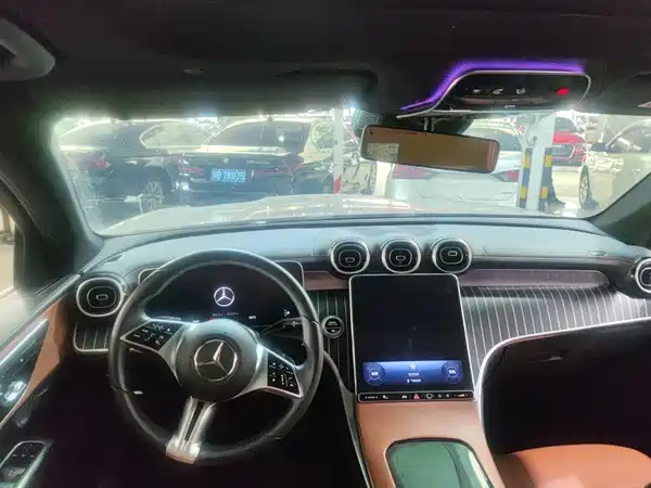 Mercedes-Benz GLC 2023