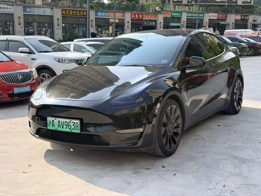 Tesla Model Y 2022 — фото 1