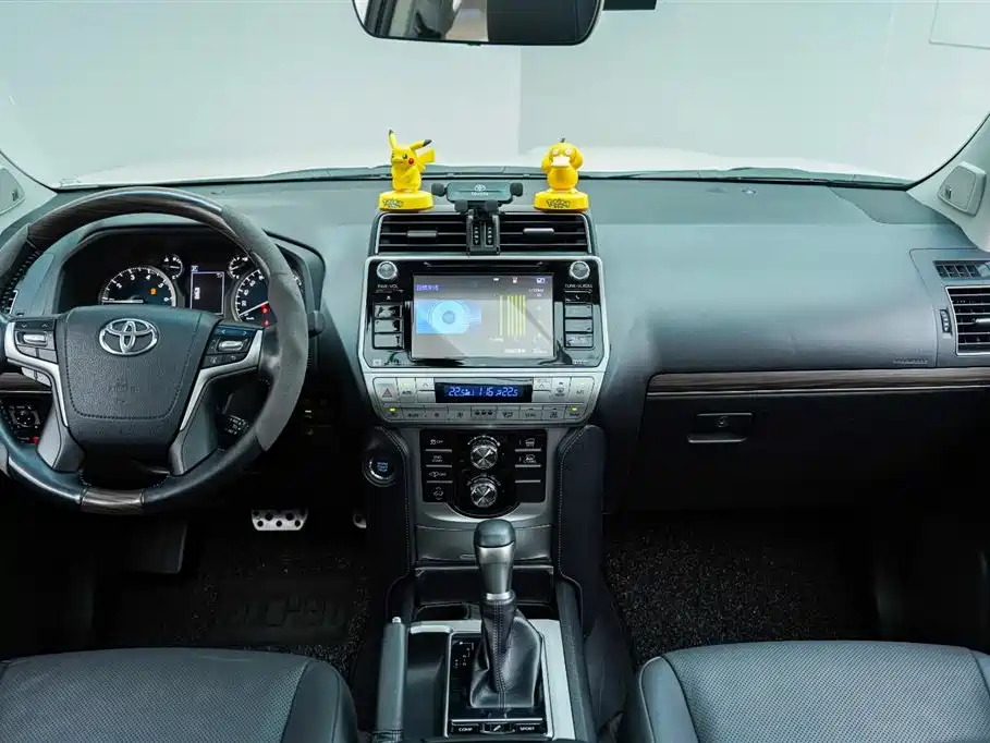 Toyota Prado 2019 — фото 6