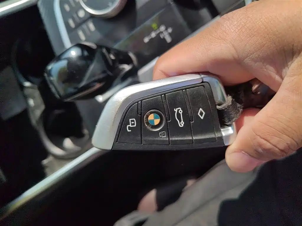 BMW 3 Series 2020 — фото 17