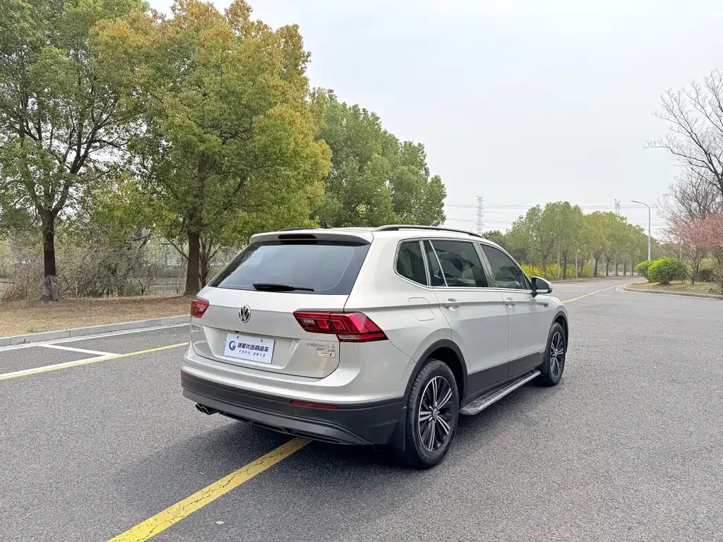 Volkswagen Tiguan L 2019 — фото 8