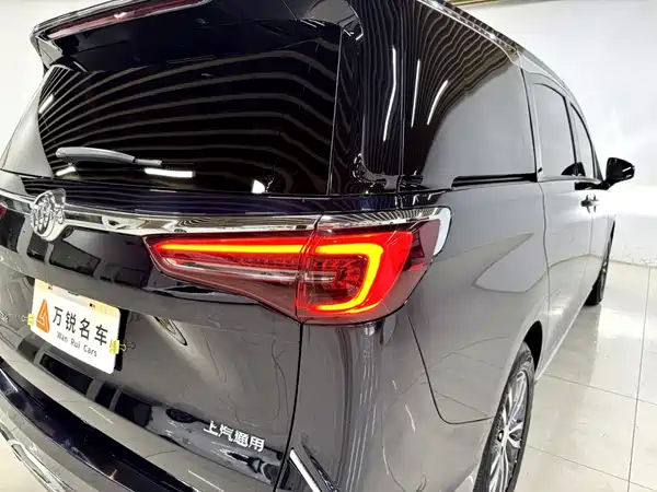 Buick GL8 2023