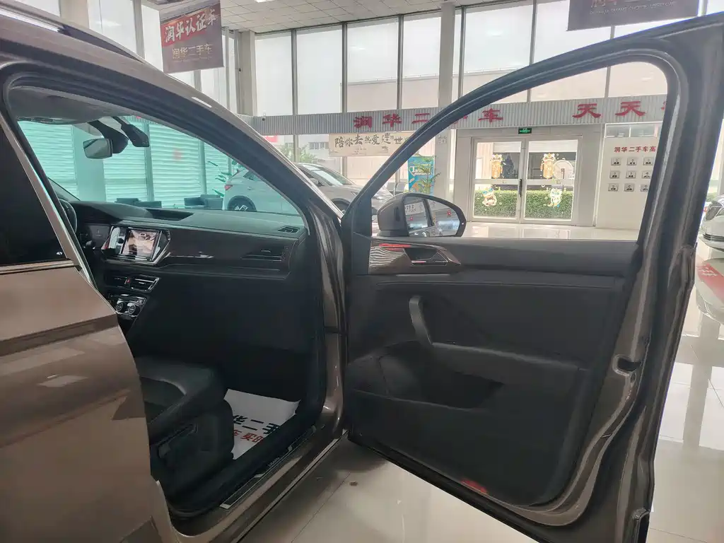 Volkswagen Tuyue 2019