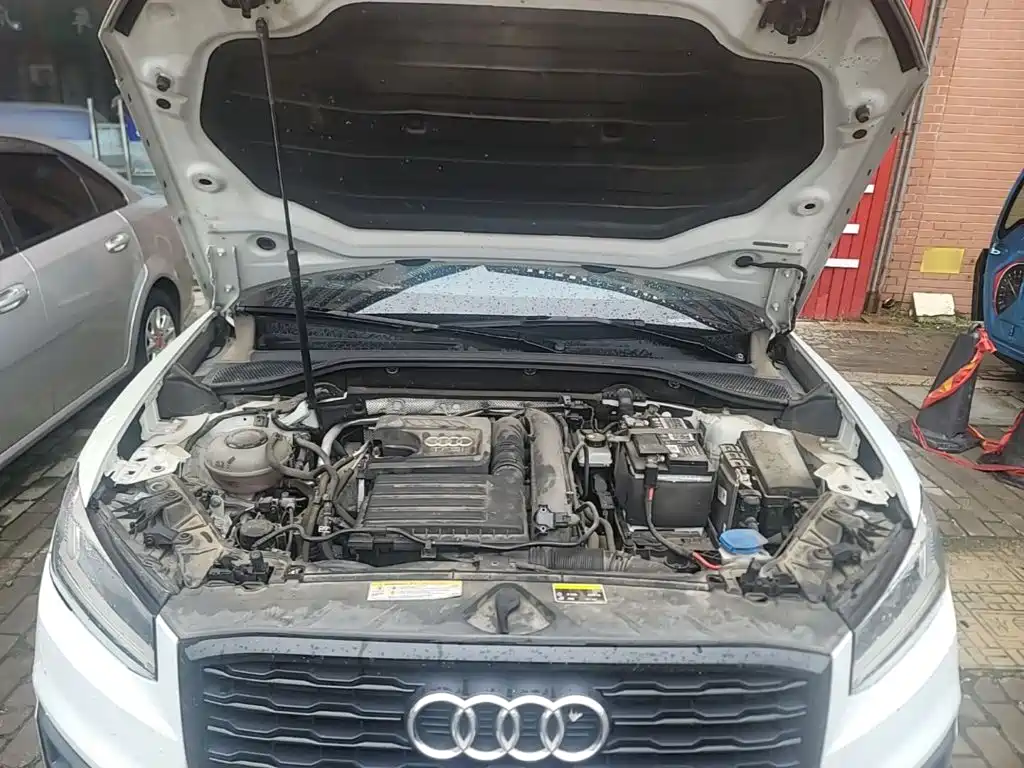 Audi Q2L 2020 — фото 20