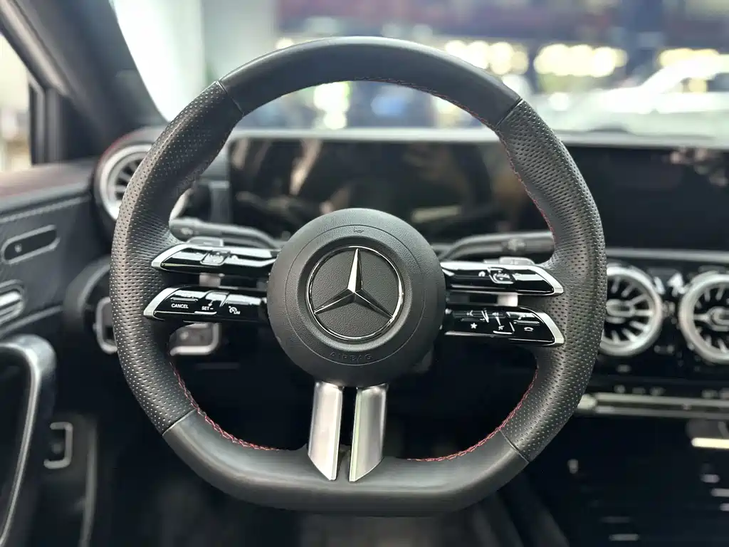 Mercedes-Benz A-Class 2024 — фото 18