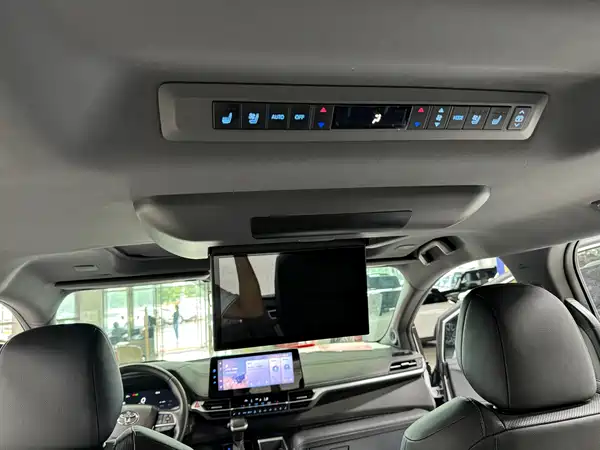 Toyota Sienna 2023