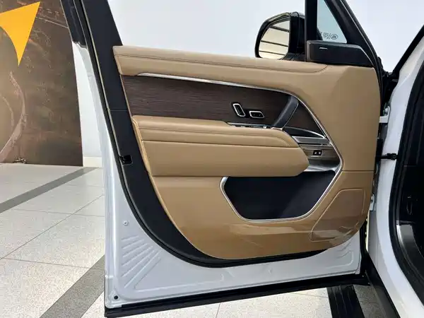 Land Rover Range Rover 2024
