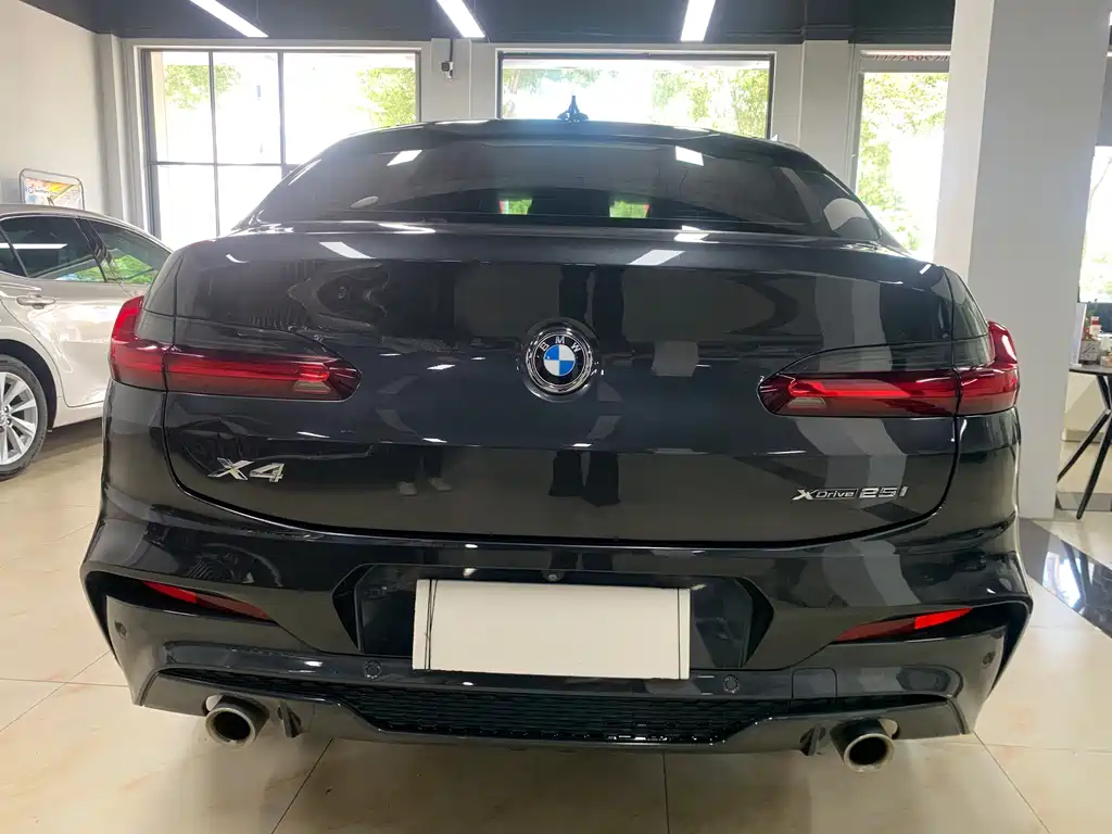 BMW X4 2020 — фото 22