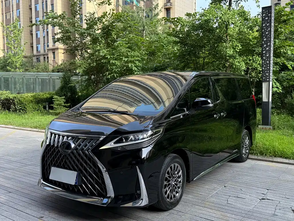 Lexus LM 2021 — фото 2