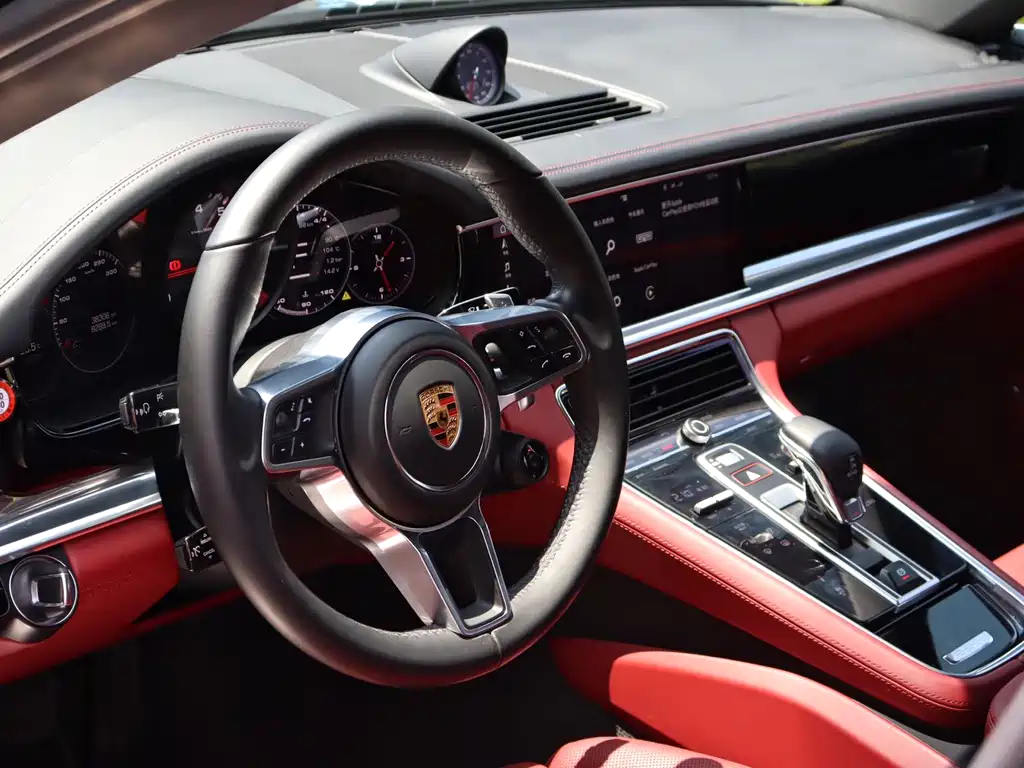 Porsche Panamera 2019