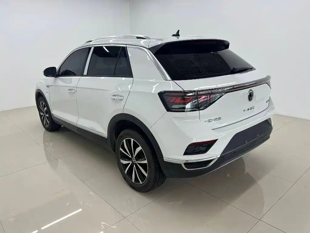 Volkswagen T-Roc 2023