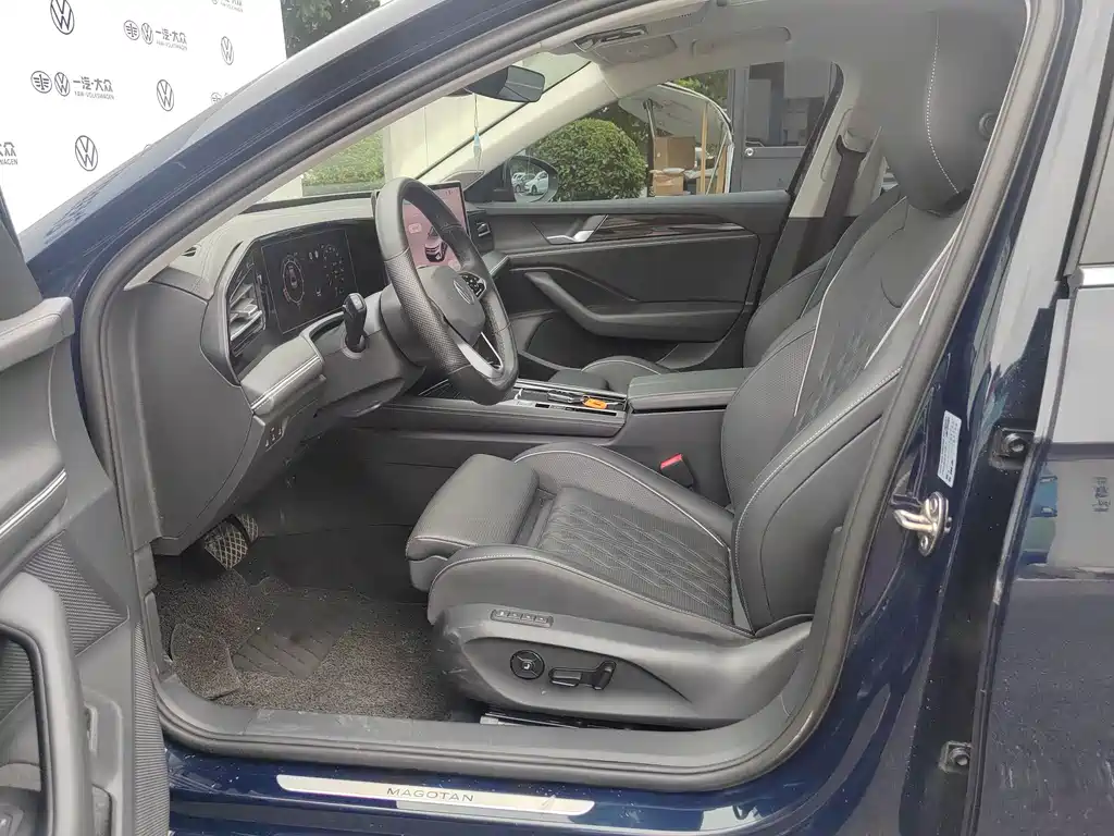 Volkswagen Magotan 2024
