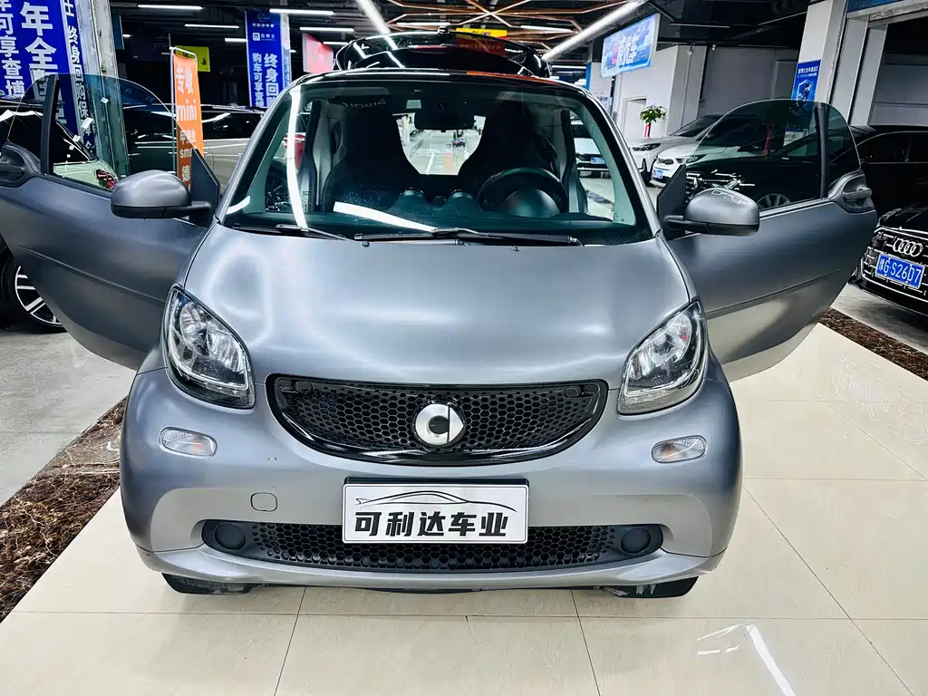 smart fortwo 2019 — фото 18