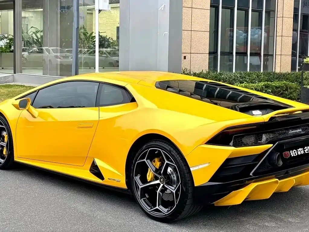 Lamborghini Huracan 2022 — фото 4