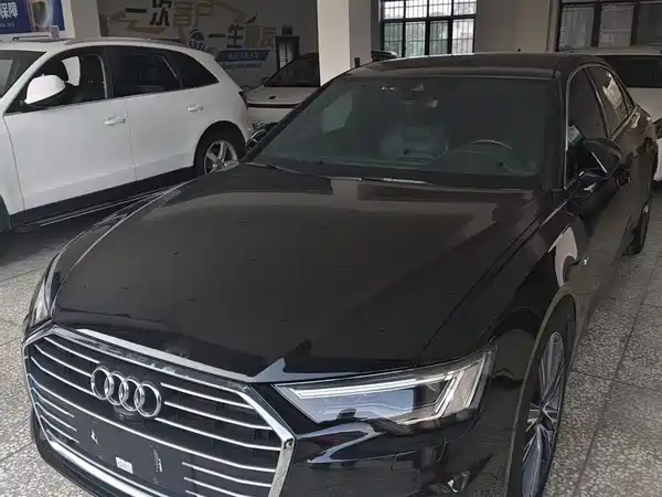 Audi A6L 2022