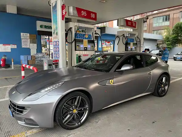 Ferrari FF 2016