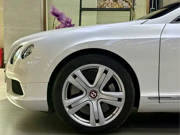 Bentley Continental 2013