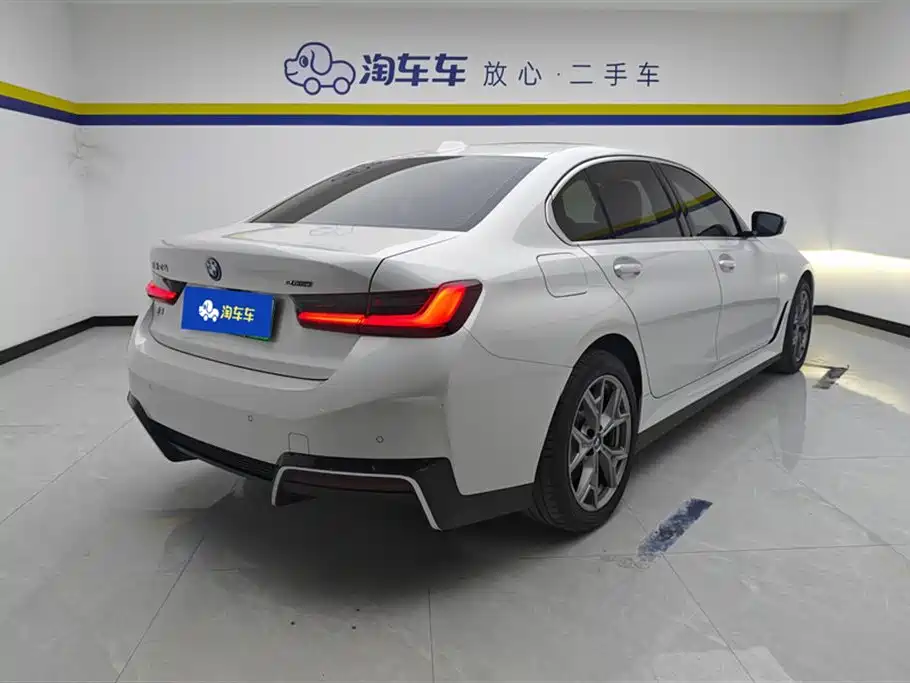 BMW i3 2023