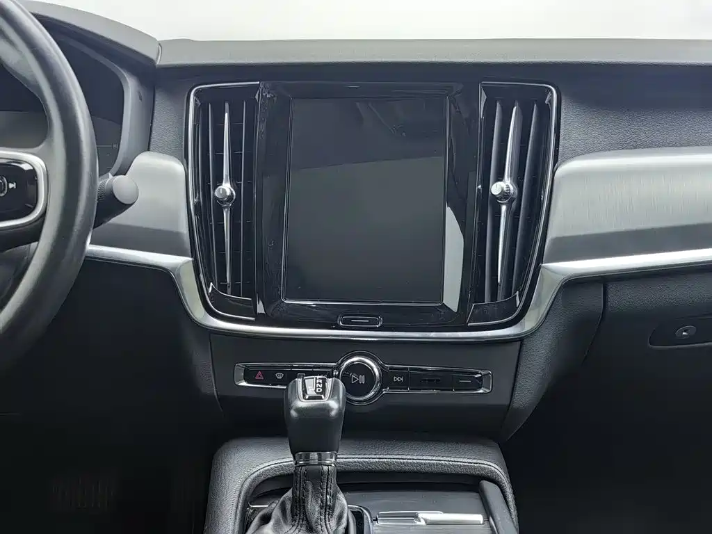 Volvo S90 2019 — фото 12