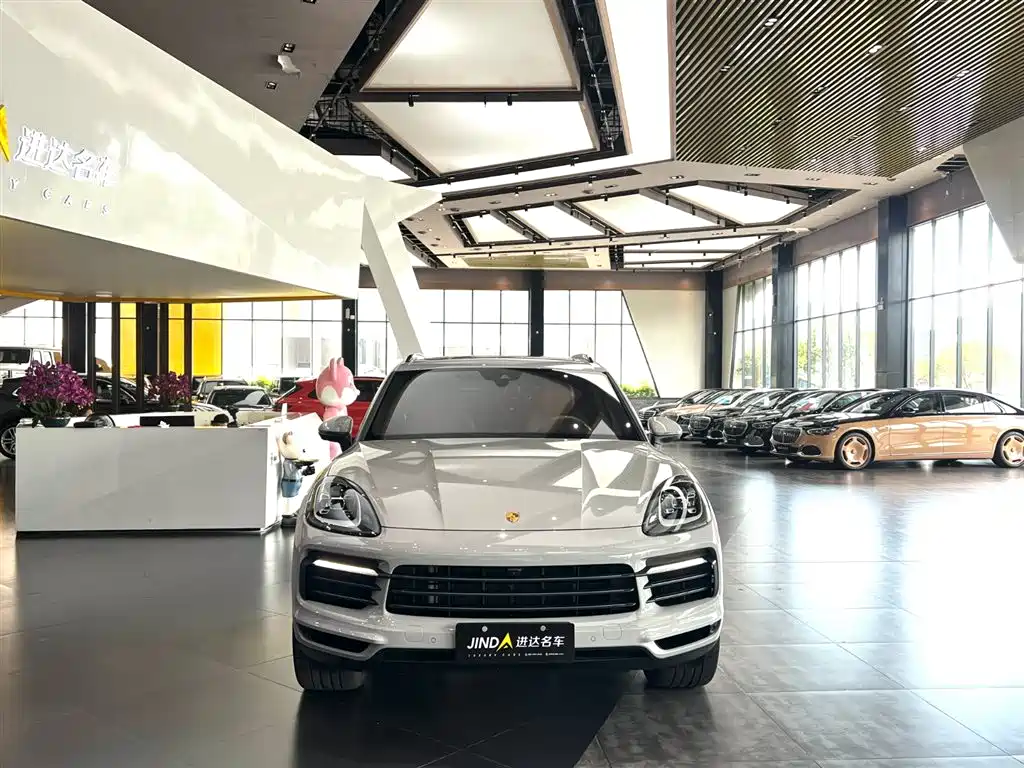 Porsche Cayenne 2023