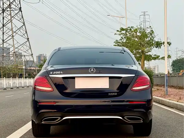 Mercedes-Benz E-Class 2017
