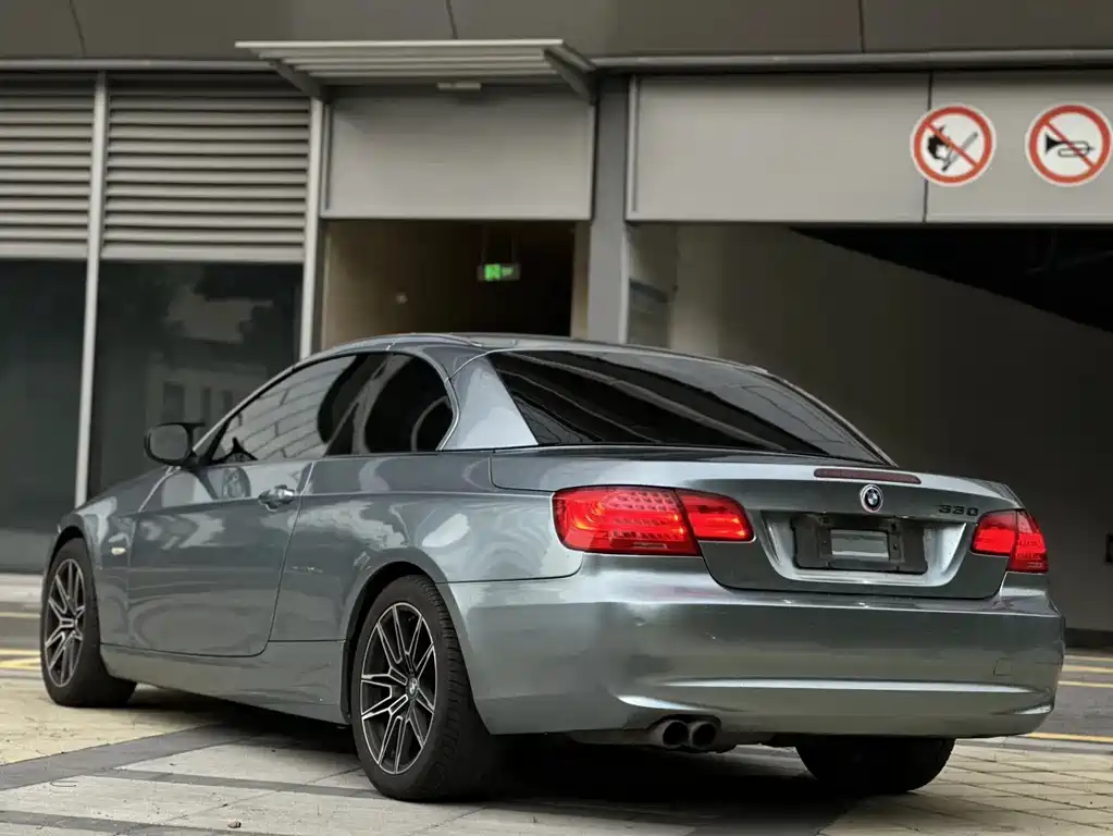 BMW 3 Series 2010