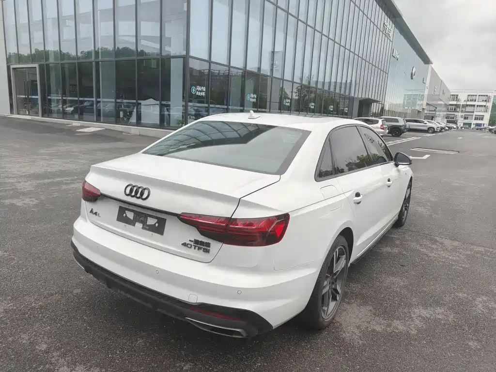 Audi A4L 2024