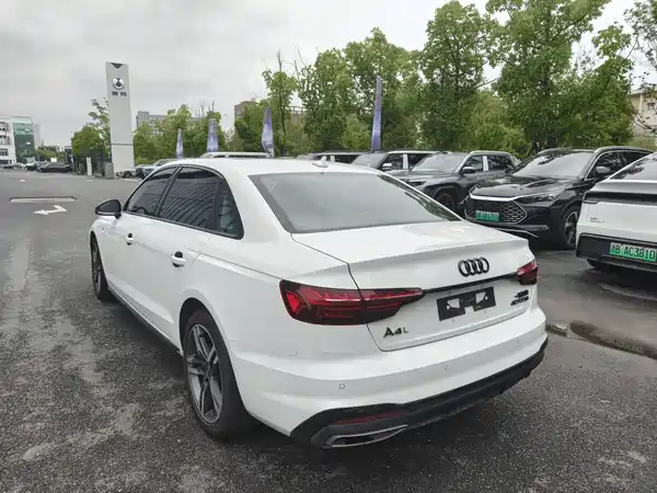 Audi A4L 2024