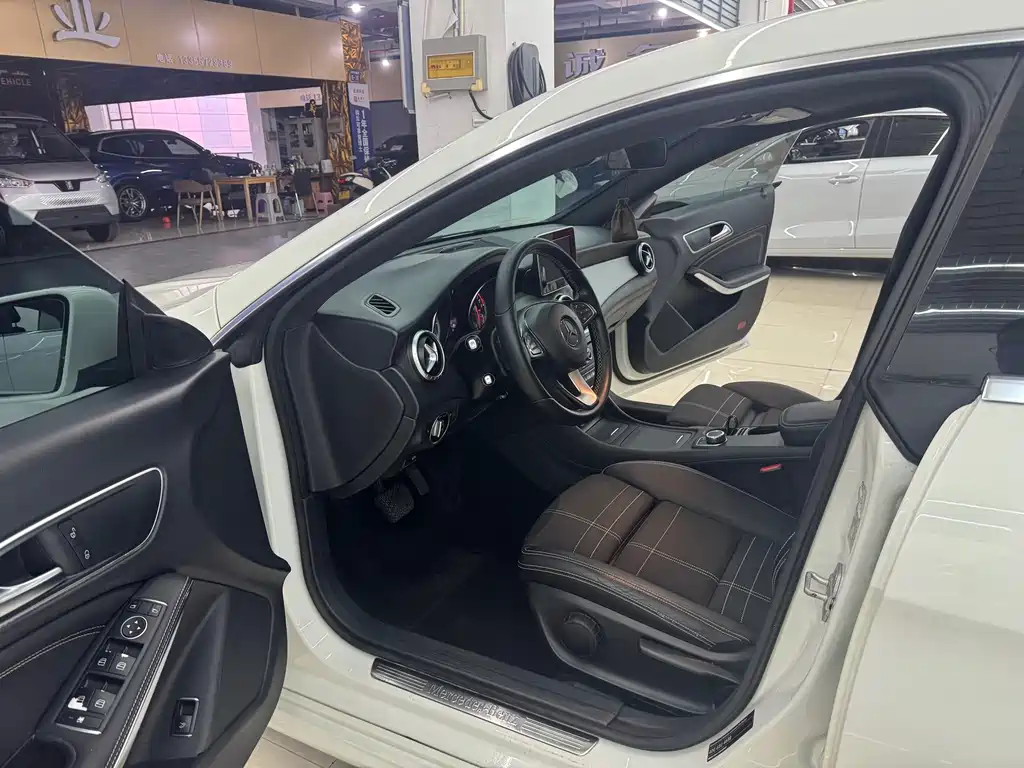 Mercedes-Benz CLA 2016 — фото 10