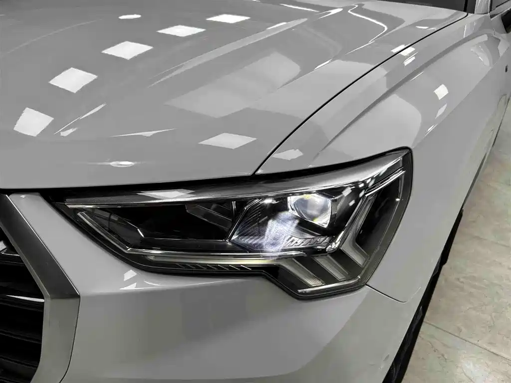 Audi Q3 2023 — фото 18