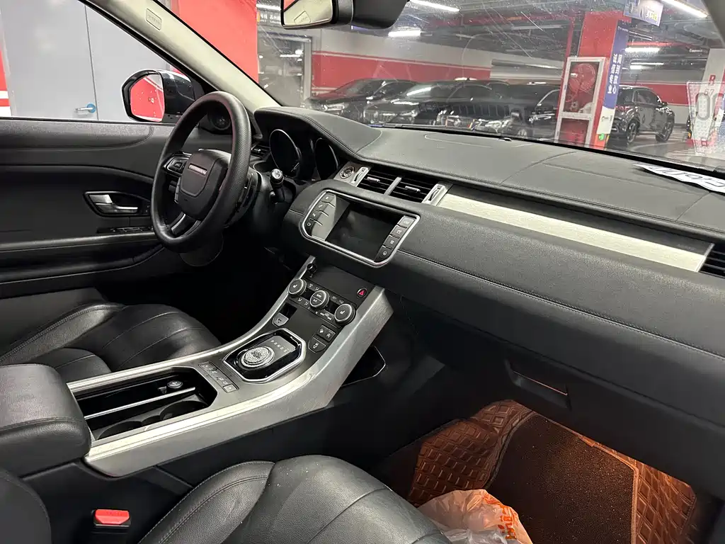 Land Rover Evoque 2017 — фото 13