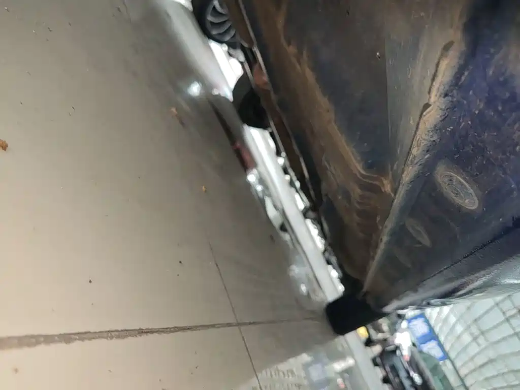 Toyota Yaris L 2017 — фото 21