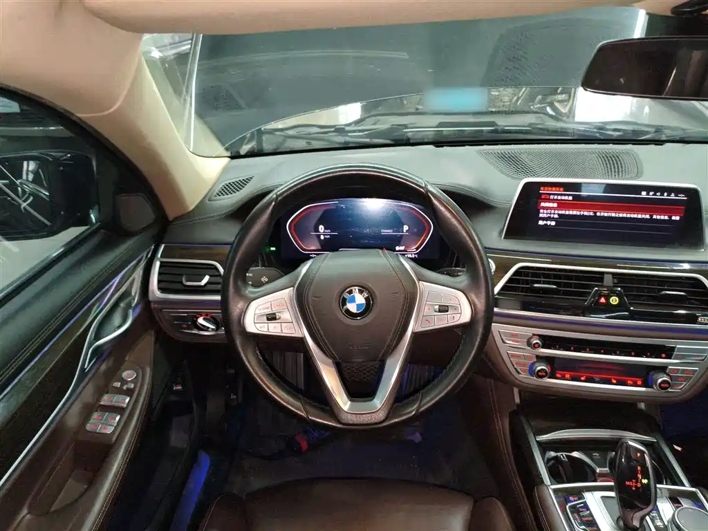 BMW 7 Series 2022 — фото 11
