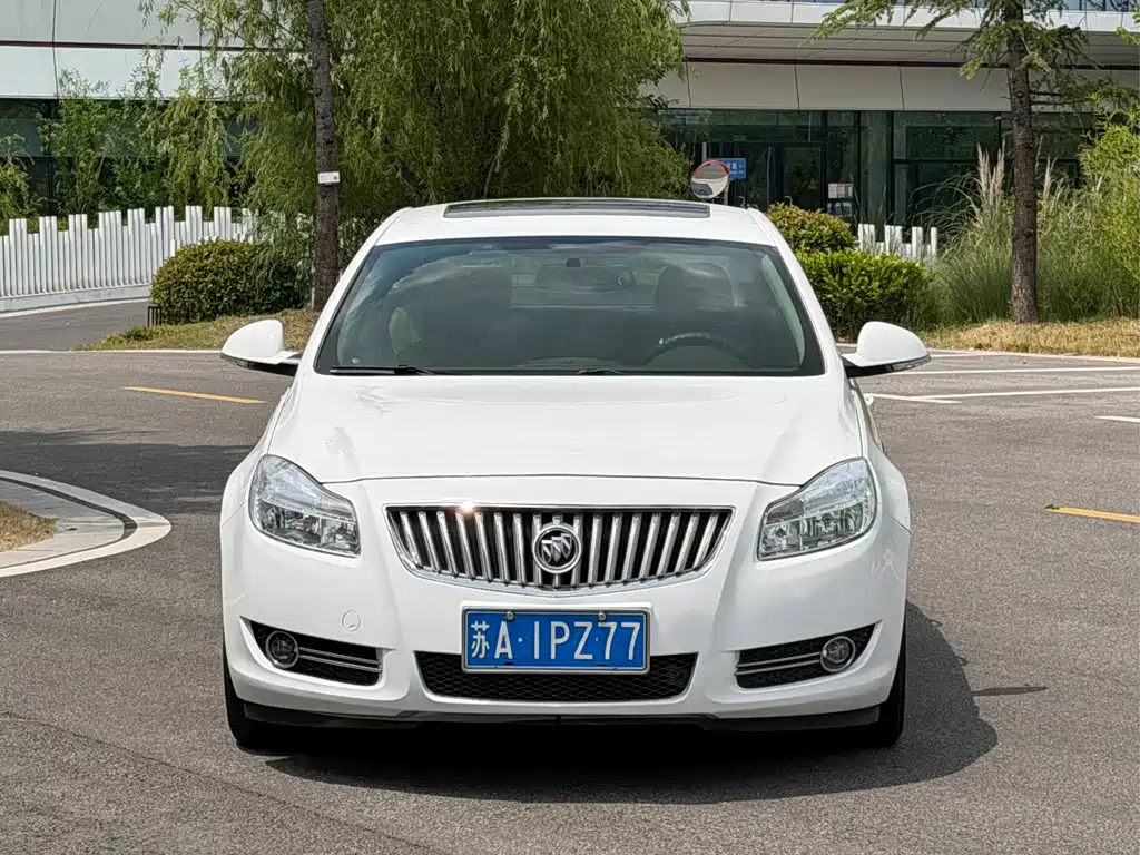Buick Regal 2013 — фото 2