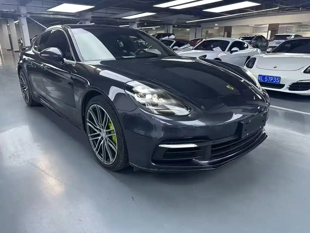 Porsche Panamera 2018 — фото 3