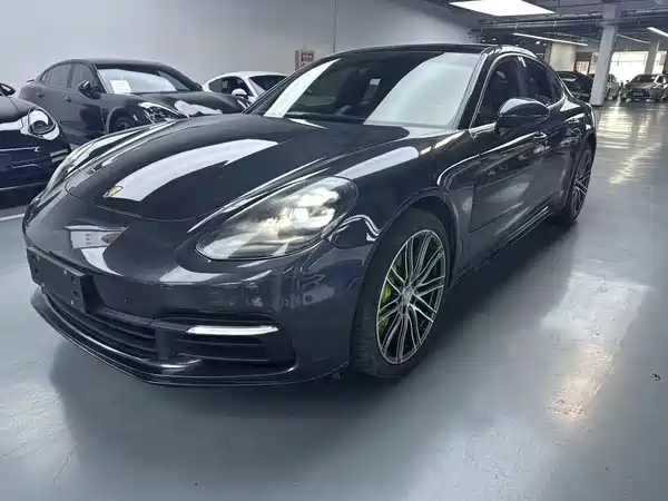 Porsche Panamera 2018