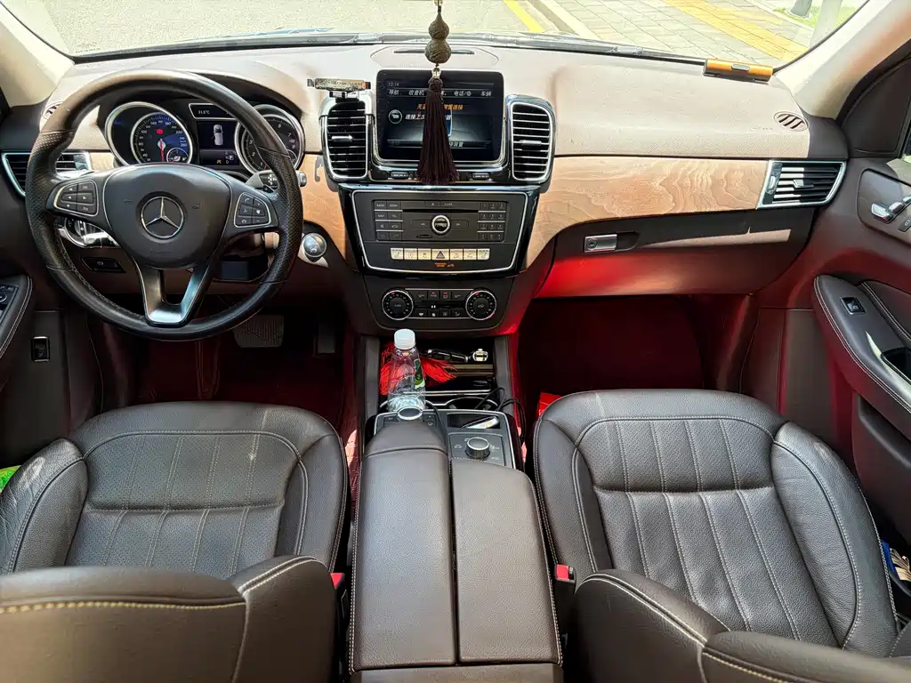 Mercedes-Benz GLE 2016 — фото 11