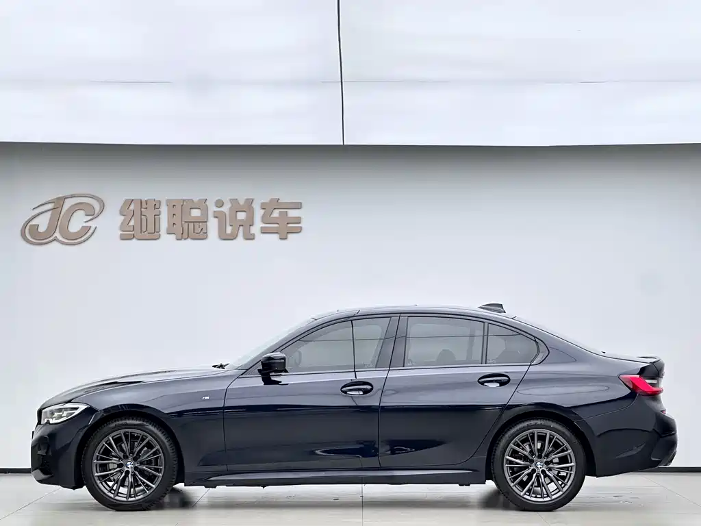 BMW 3 Series 2021