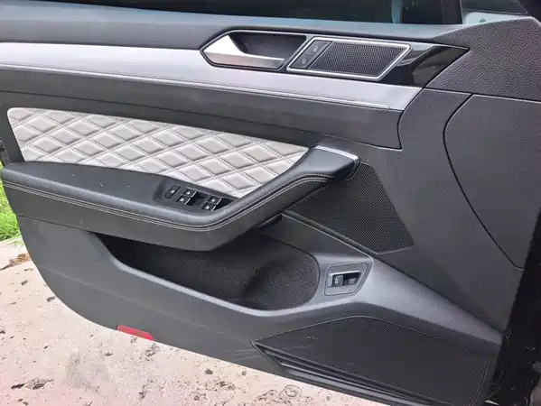 Volkswagen Magotan 2025