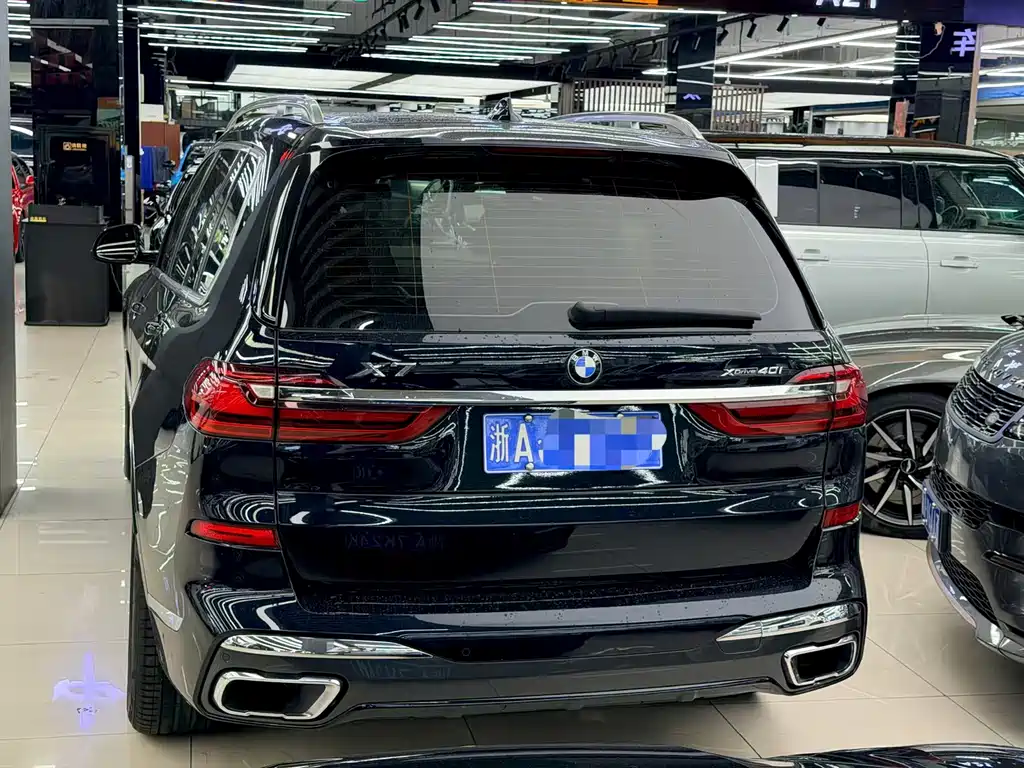 BMW X7 2022 — фото 3