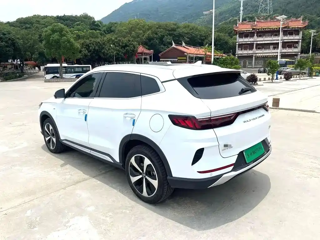 BYD Song PLUS New Energy 2023 — фото 7