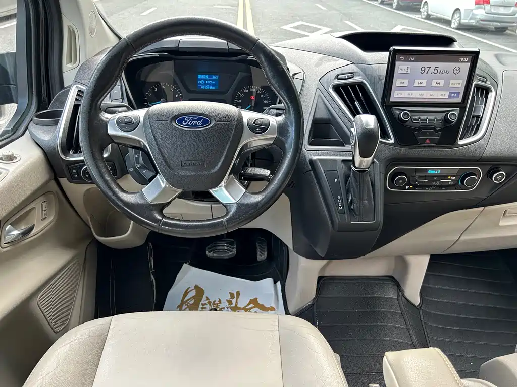 Ford Tourneo 2019 — фото 18
