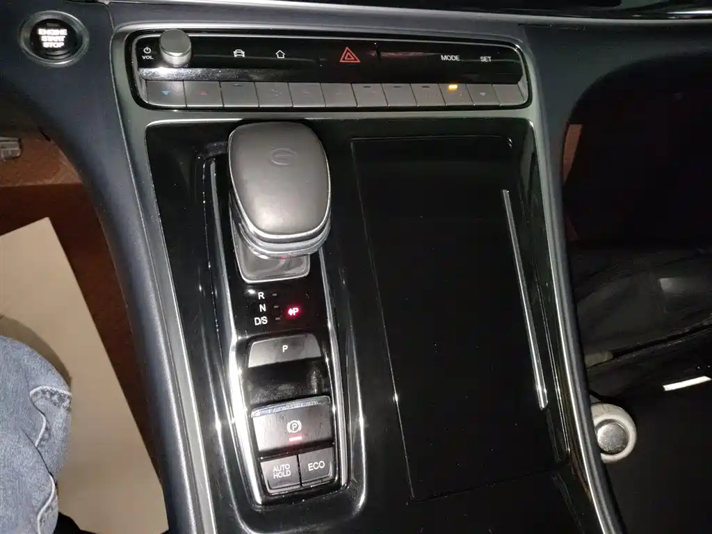 GAC Motor Trumpchi M8 2023 — фото 12